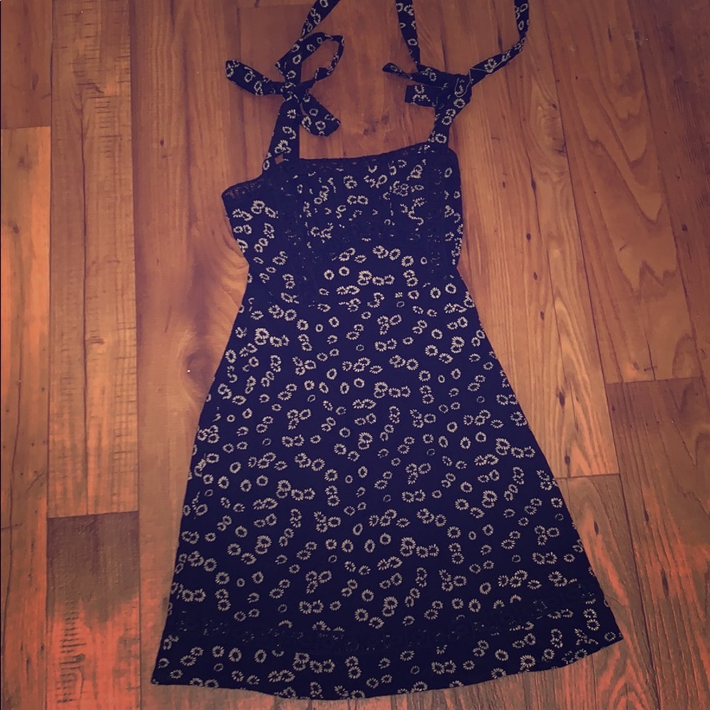 NWT ditsy floral dress by Asos